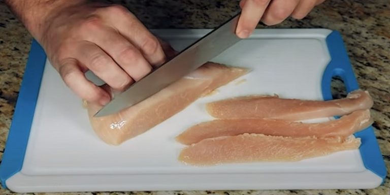 how-to-cut-chicken-breast-into-strips